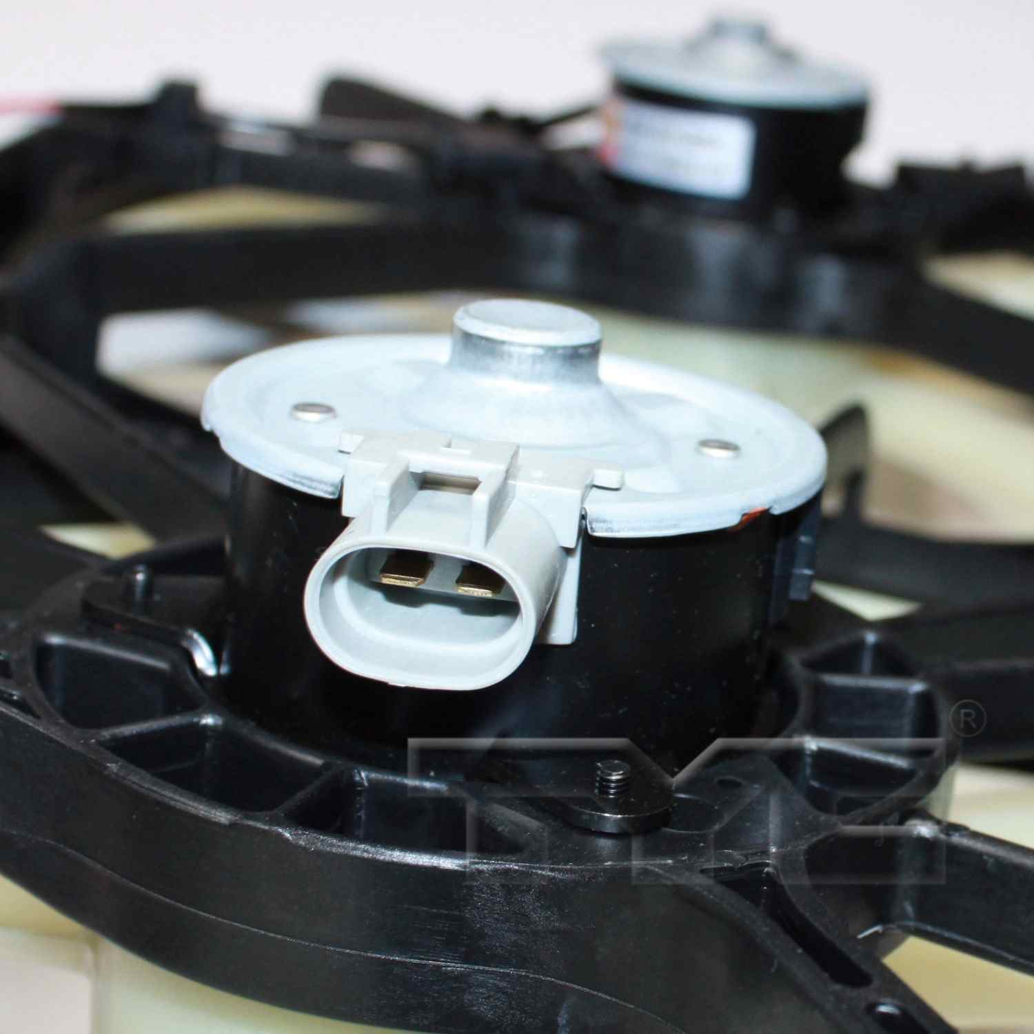 TYC Dual Radiator and Condenser Fan Assembly 622420