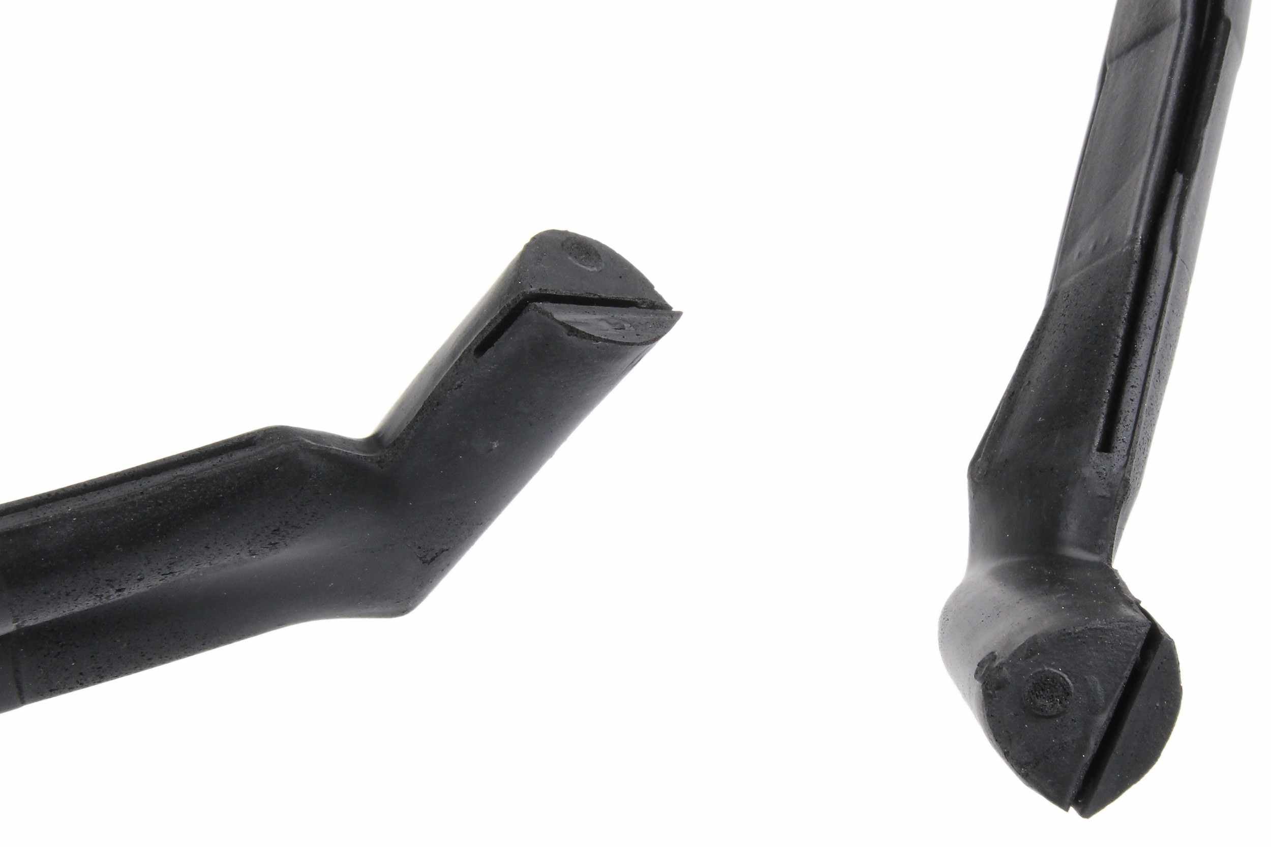 URO Convertible Top Seal 1077790022