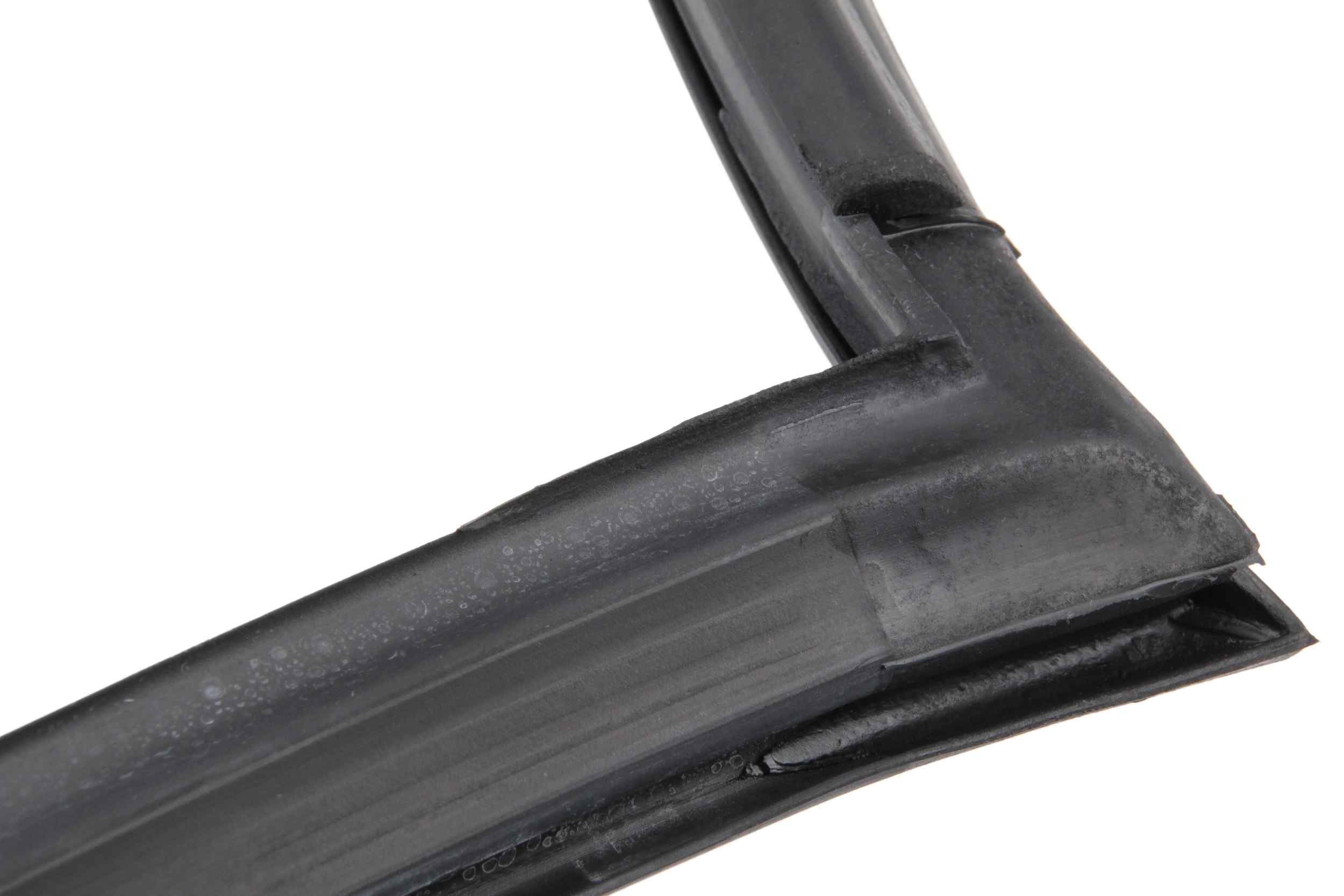 URO Convertible Top Seal 1136700039