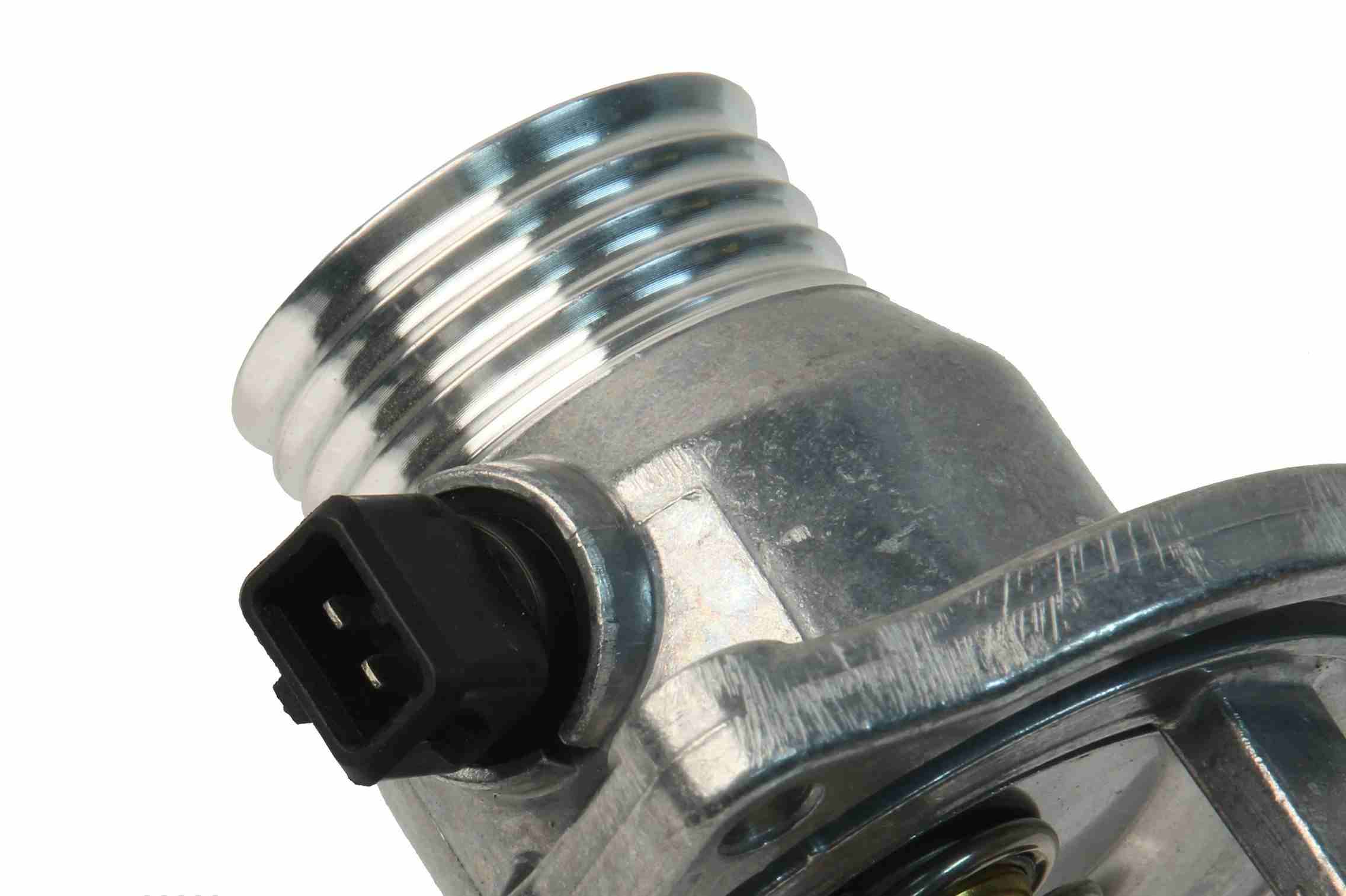 URO Engine Coolant Thermostat / Water Inlet Assembly 11531437526