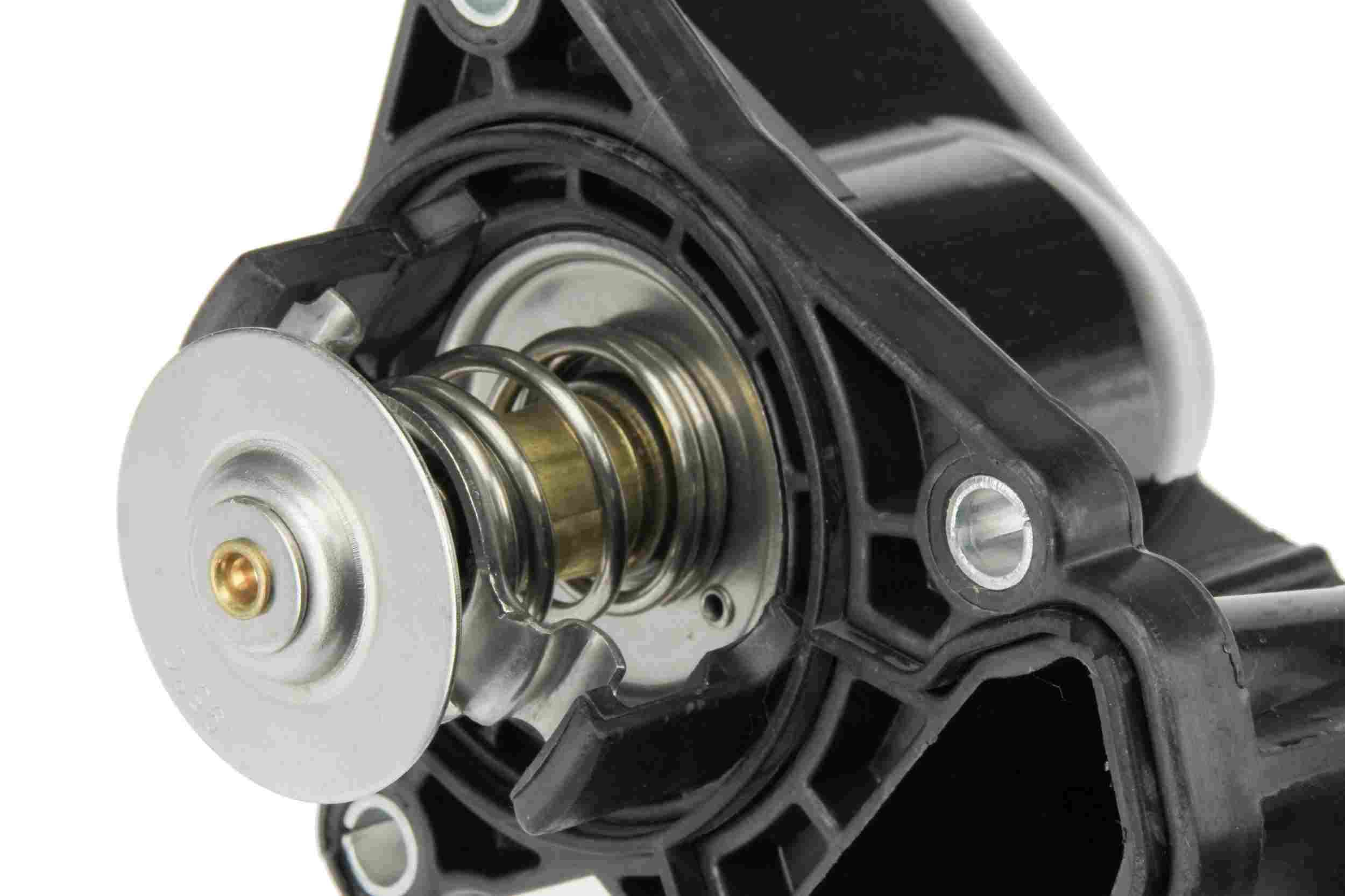 URO Engine Coolant Thermostat / Water Inlet Assembly 11531743017