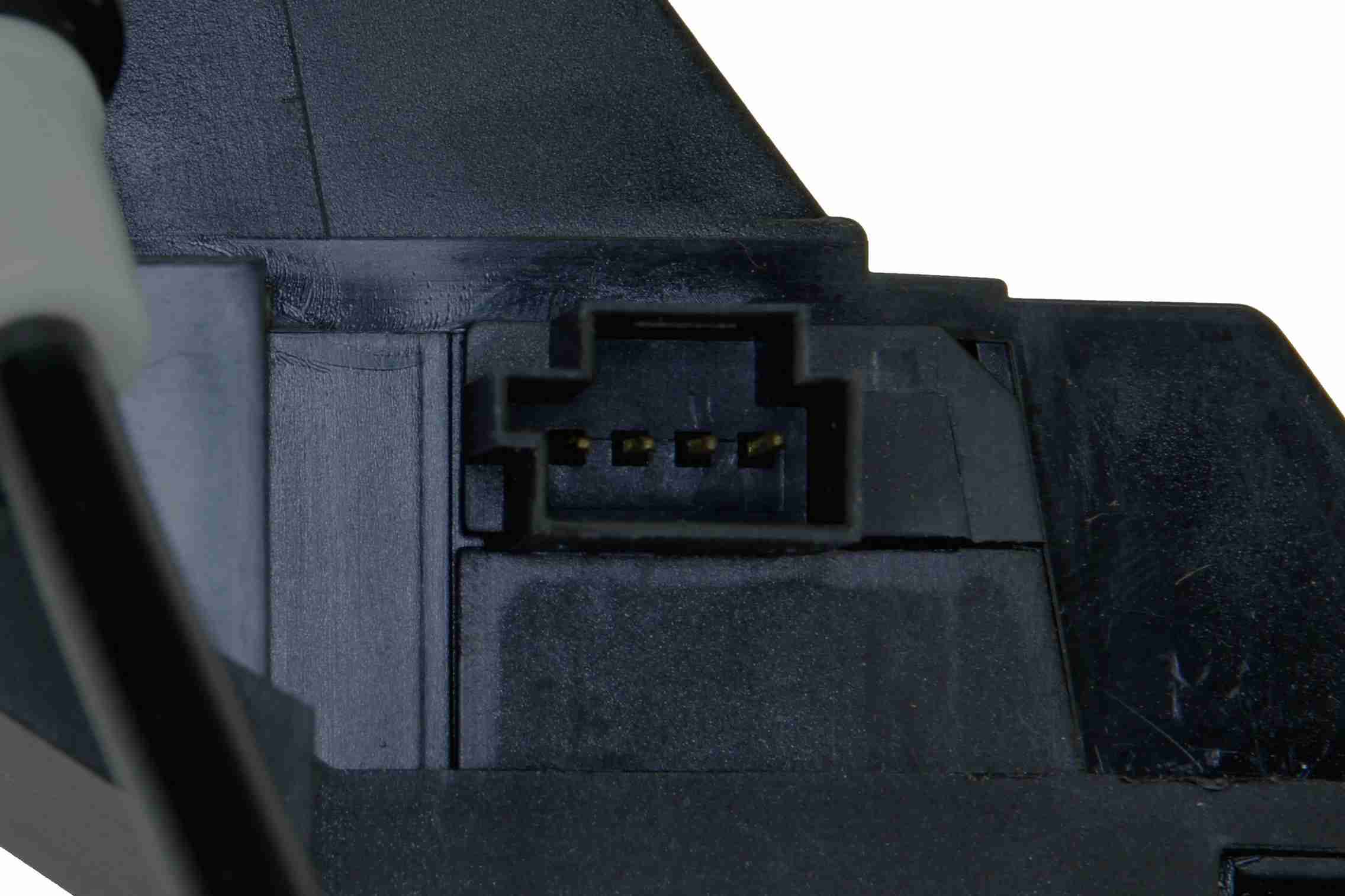 URO Trunk Lock Assembly 1717500085