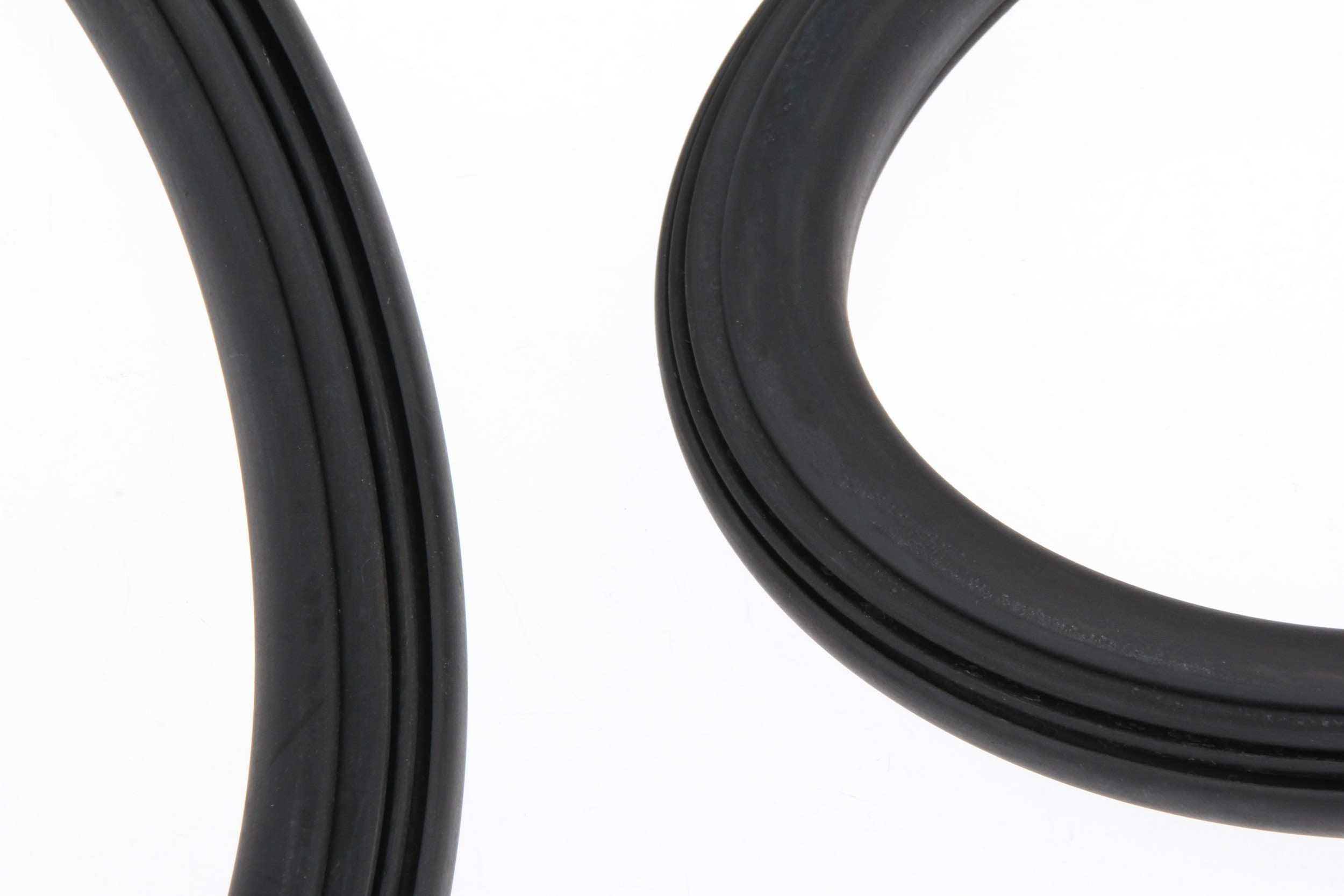 URO Windshield Seal 171845121