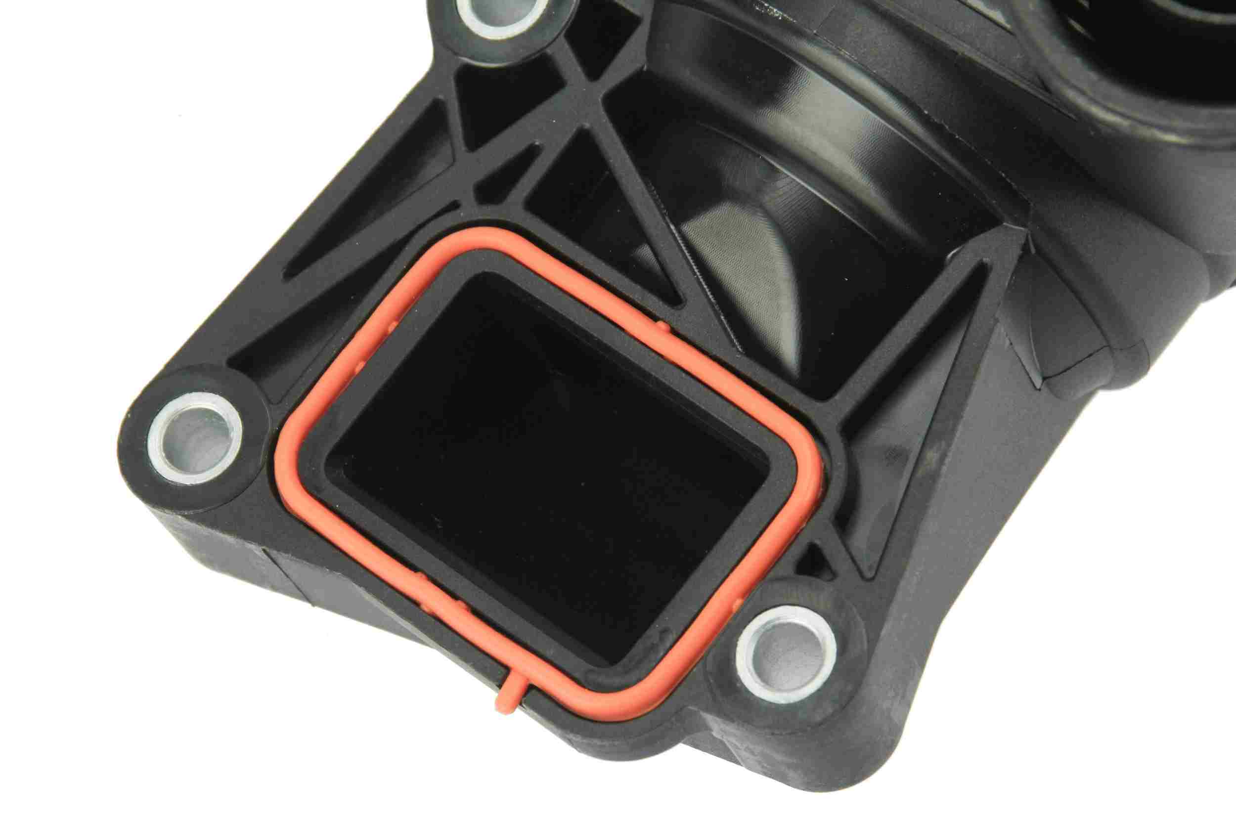 URO Engine Coolant Thermostat / Water Inlet Assembly 2762000515