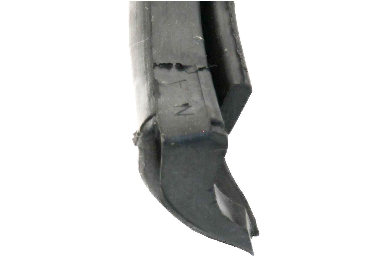 URO Convertible Top Seal 4697827