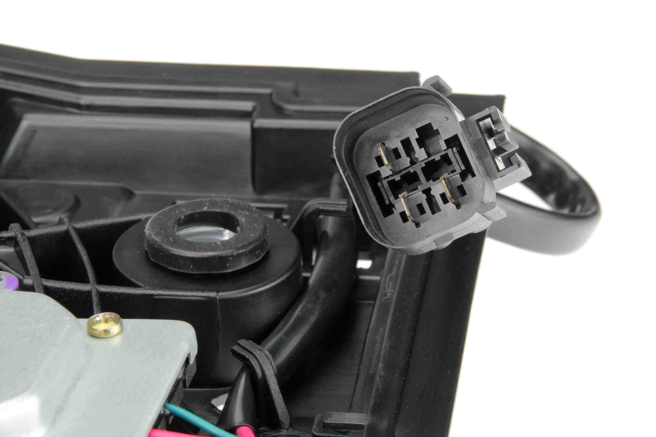URO Auxiliary Engine Cooling Fan Assembly 64546988913
