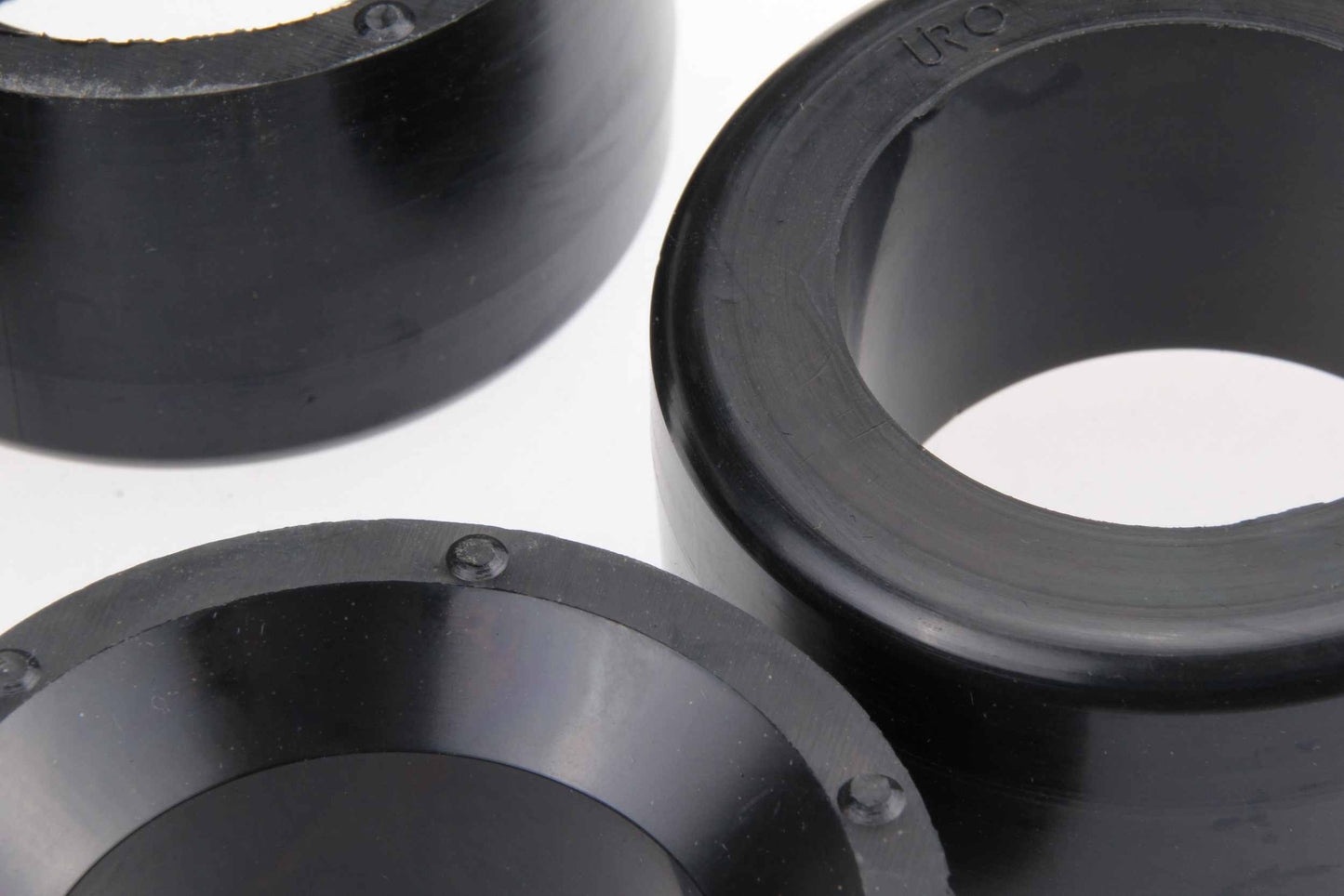 URO Suspension Control Arm Bushing Kit 91133300900BHD