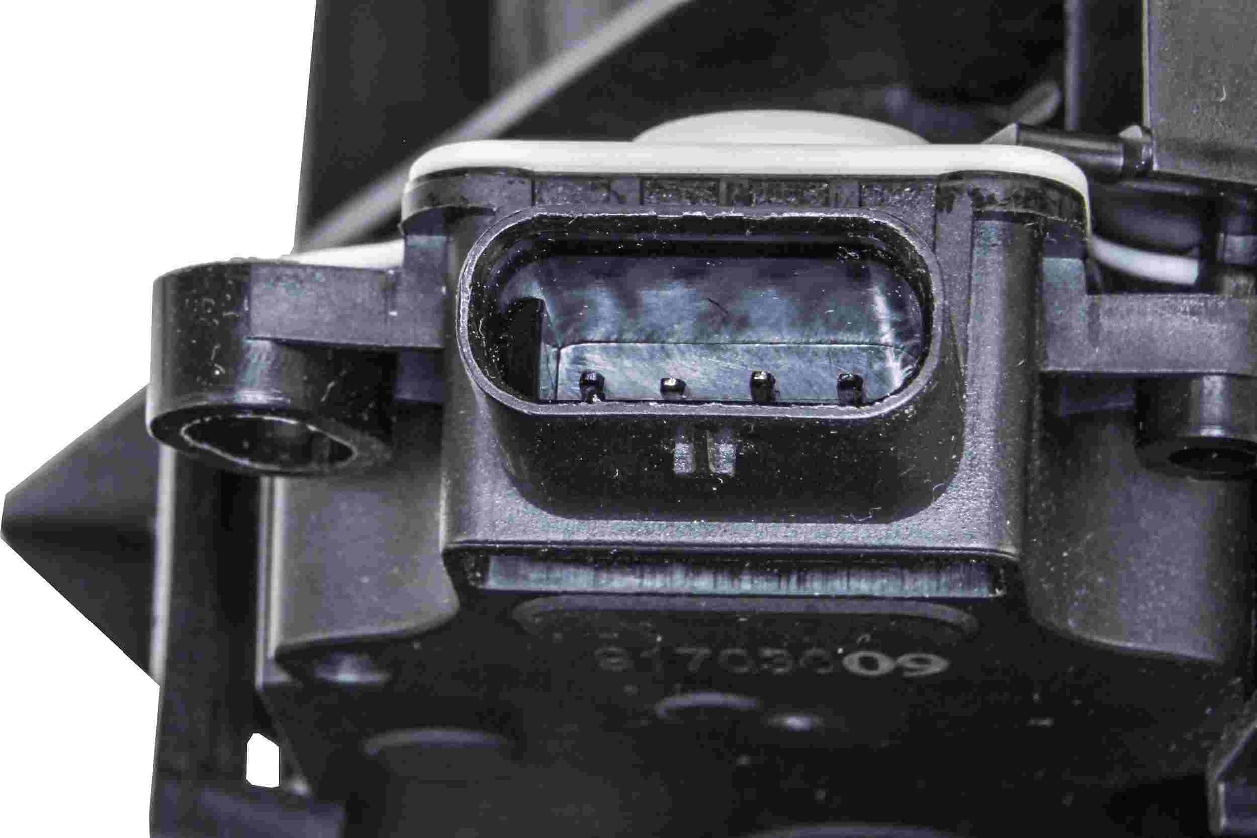 Autotecnica Radiator Shutter Grille BU0818040