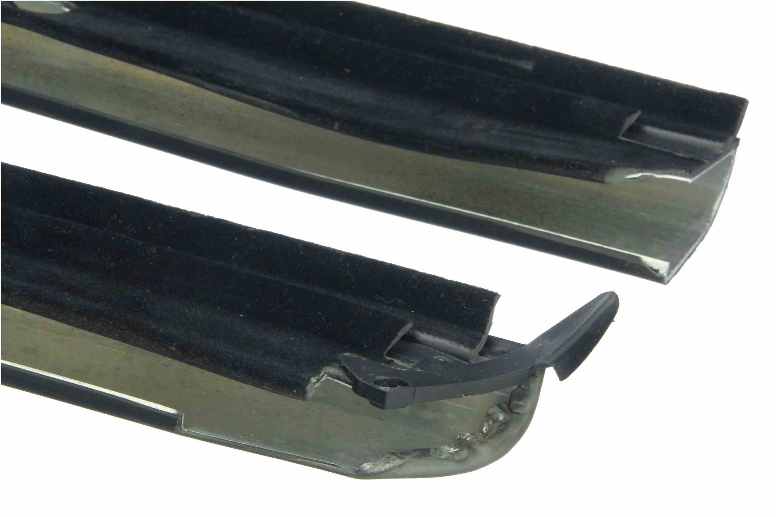 Autotecnica Door Window Belt Weatherstrip FD0818142