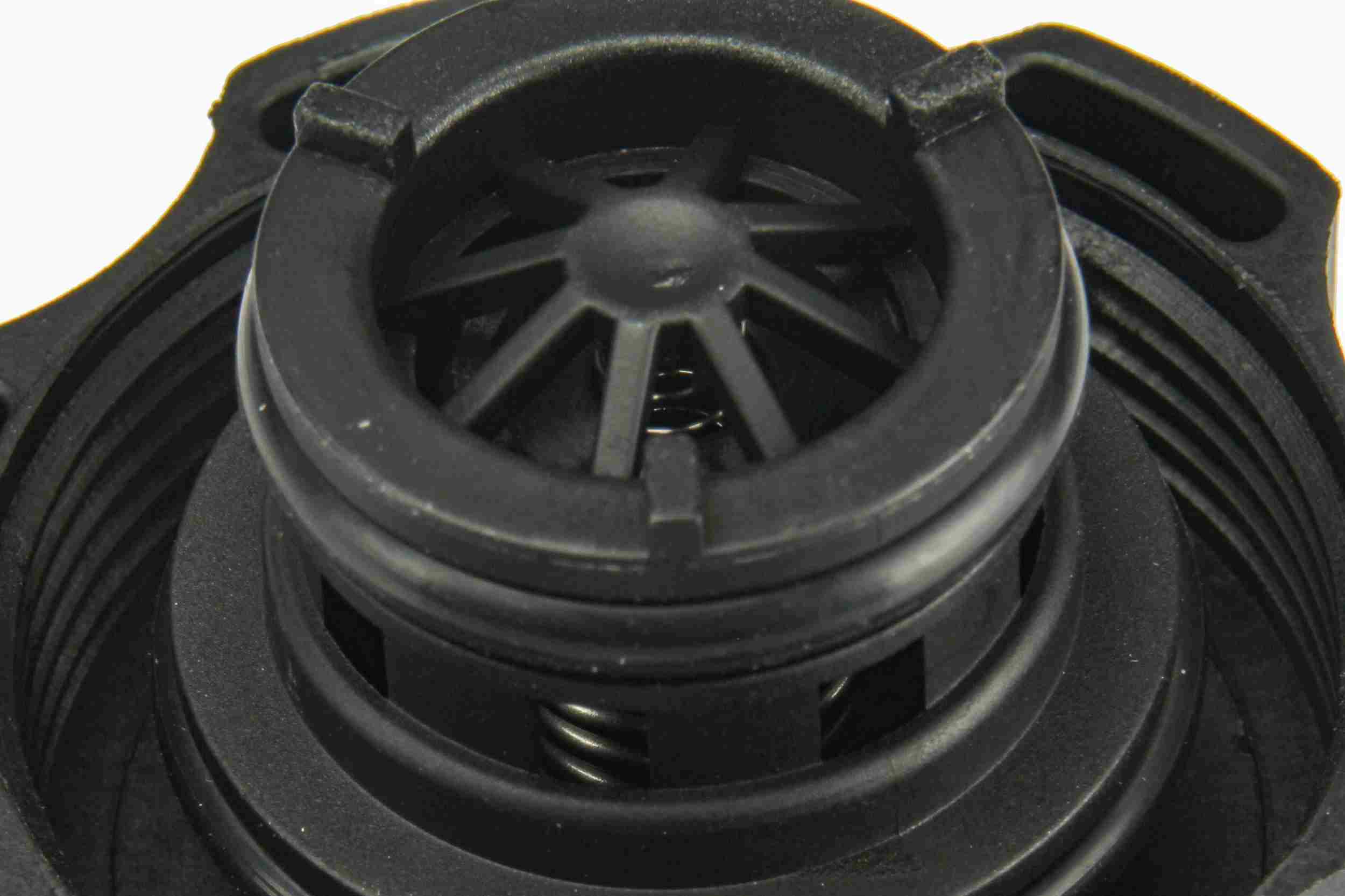 Autotecnica Engine Coolant Reservoir Cap GM0714619