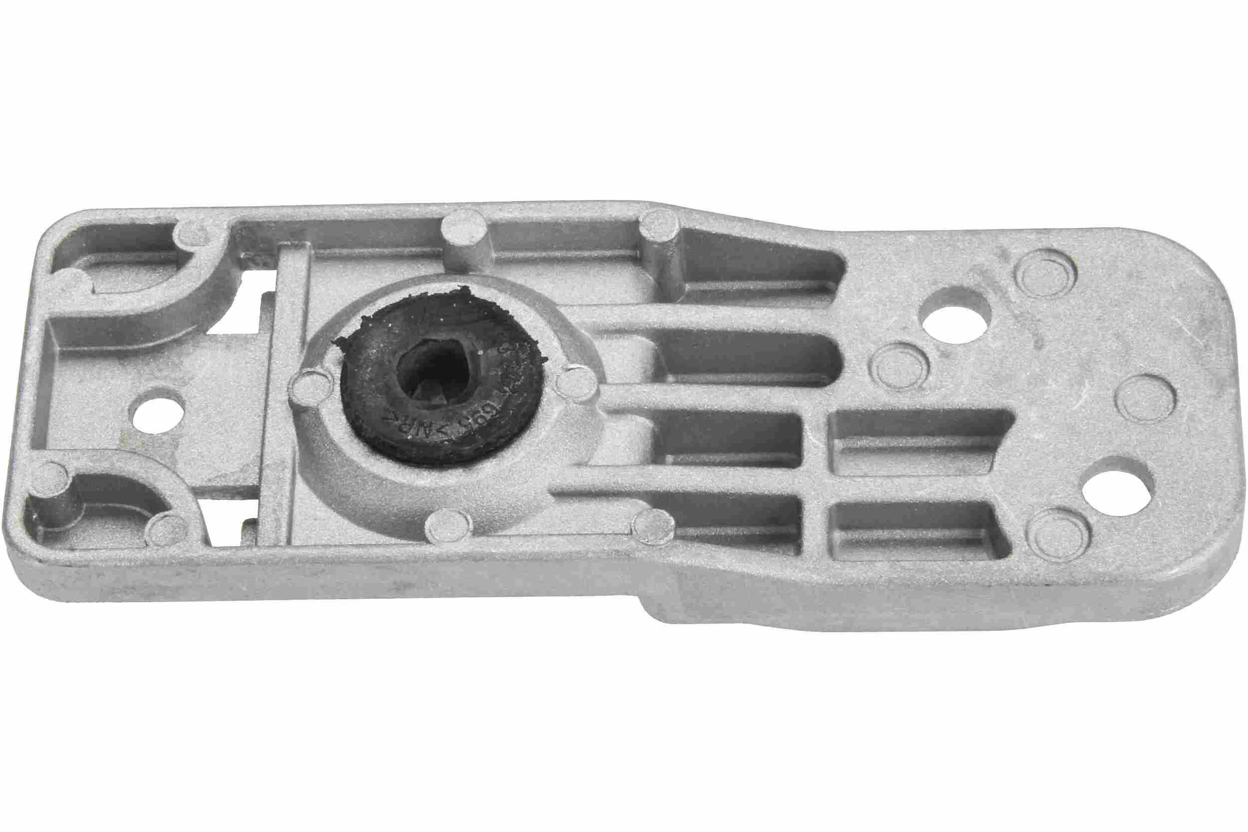 Autotecnica Radiator Mount Bracket GM0716057