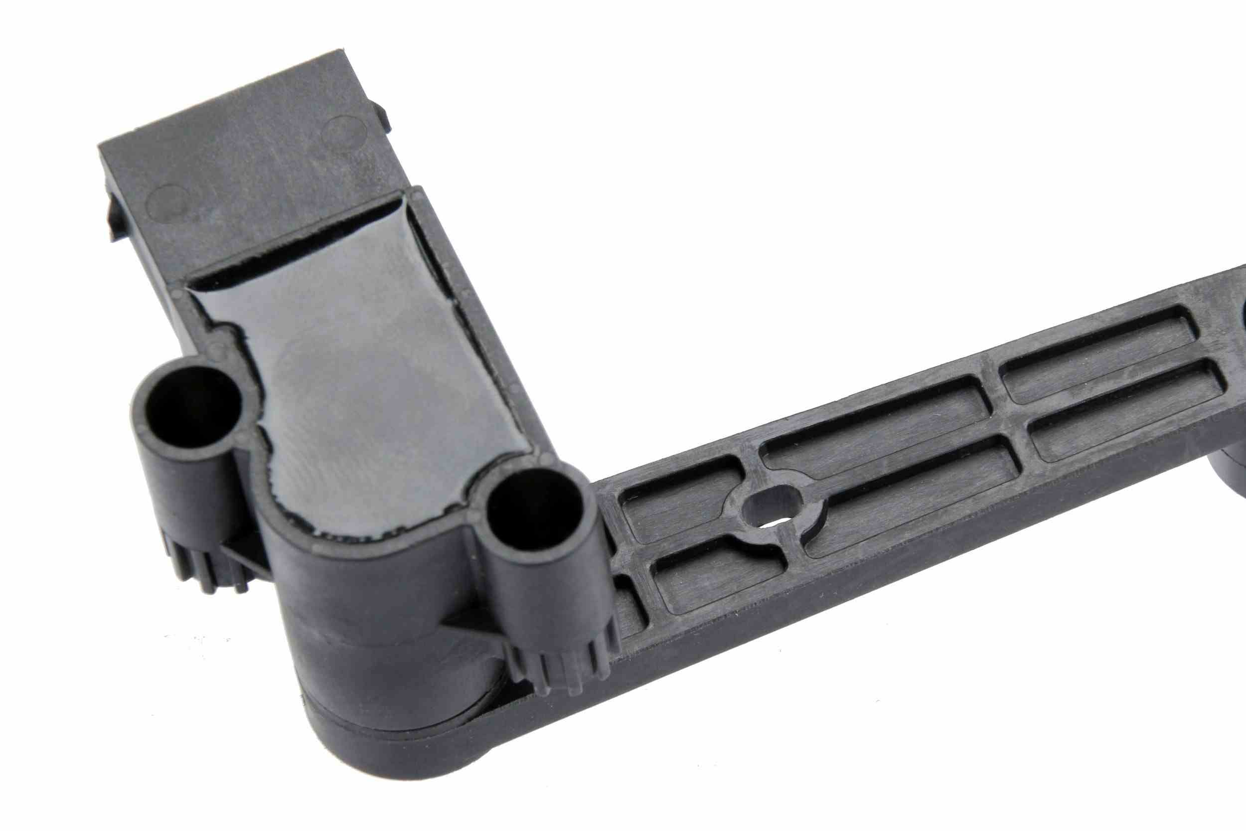 URO Suspension Ride Height Sensor LR023650