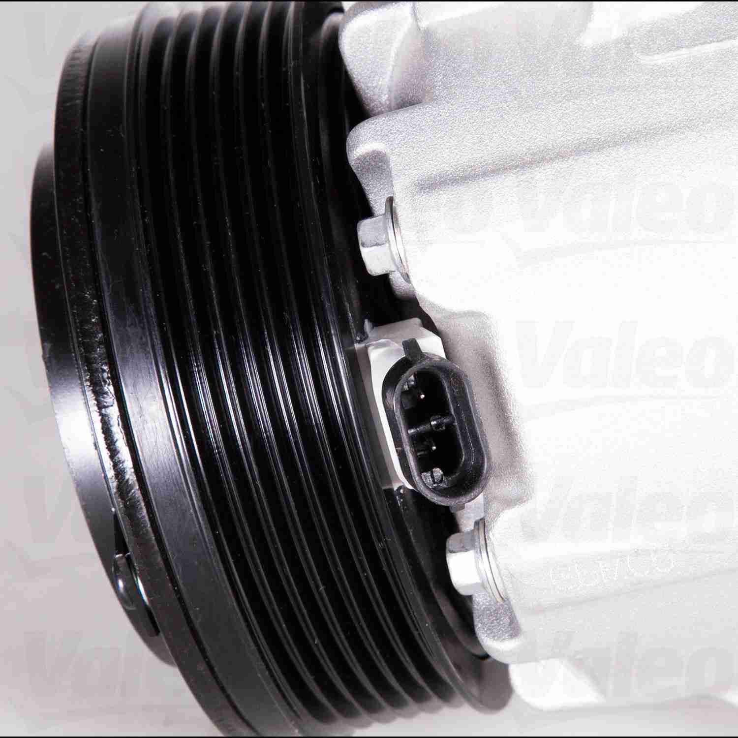 Valeo A/C Compressor 700733