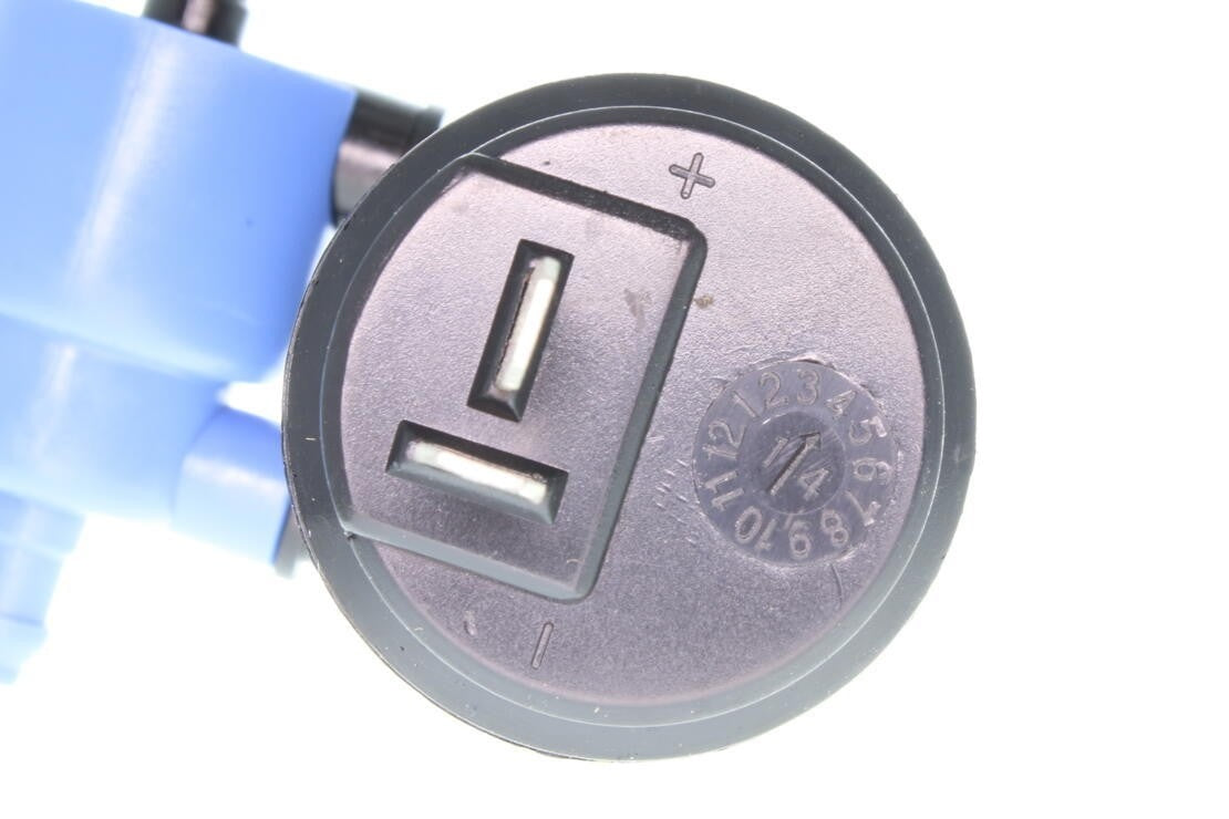 VEMO Headlight Washer Pump V10-08-0205