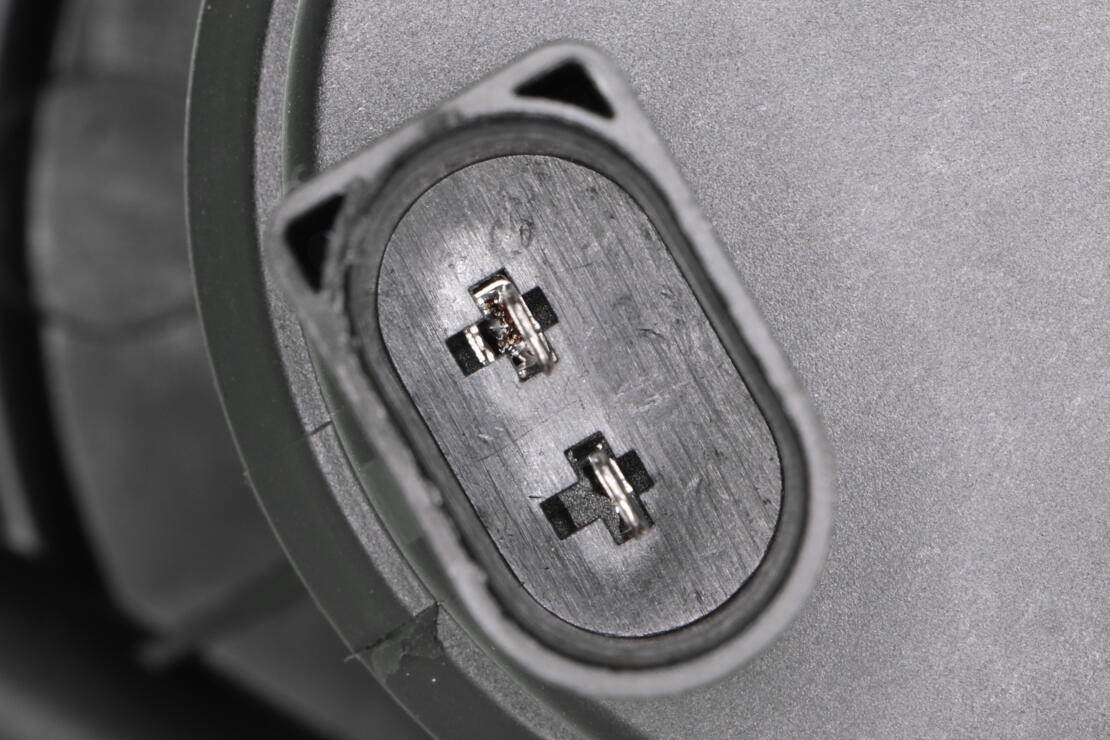 VEMO Secondary Air Injection Pump V10-63-0070