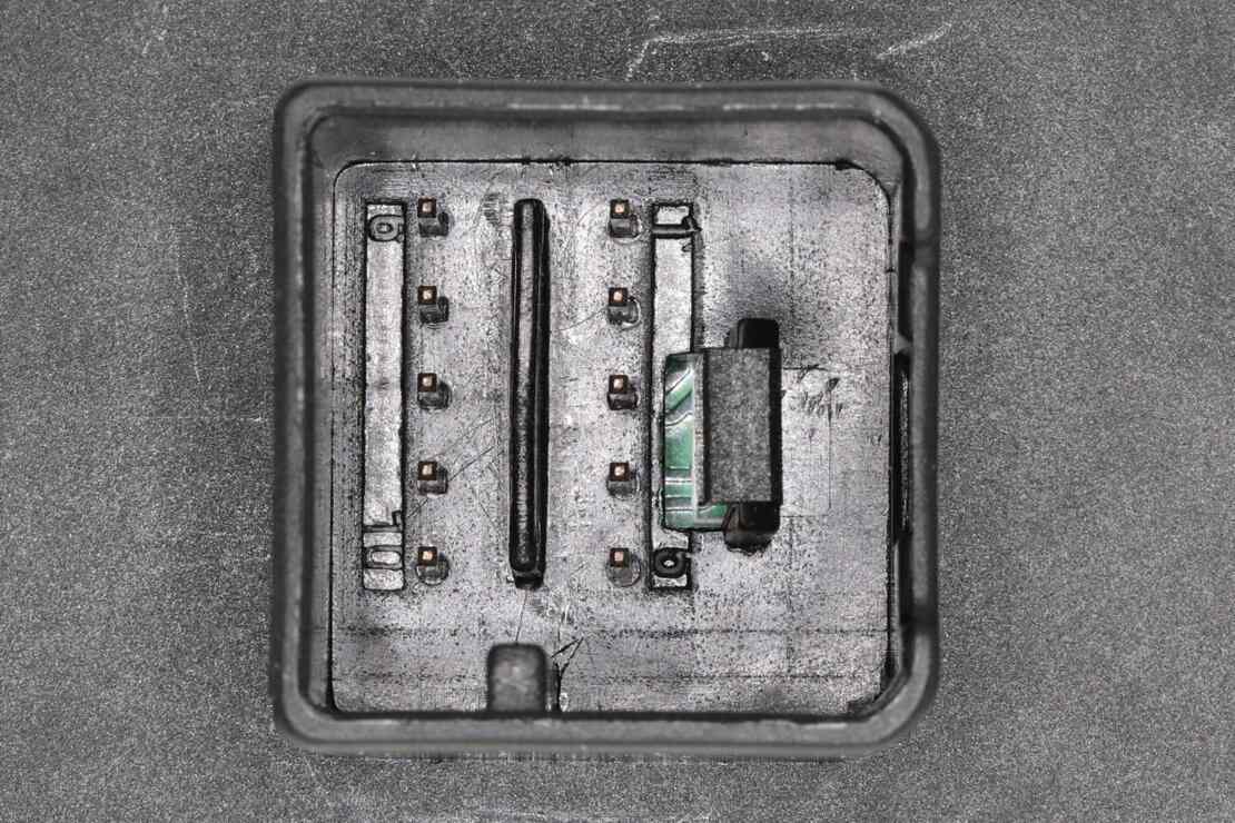 VEMO Door Window Switch V10-73-0474