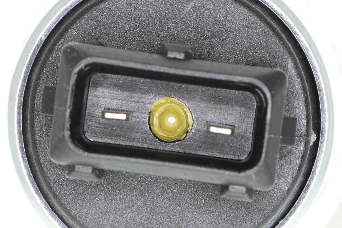 VEMO Fuel Injection Idle Air Control Valve V10-77-0922