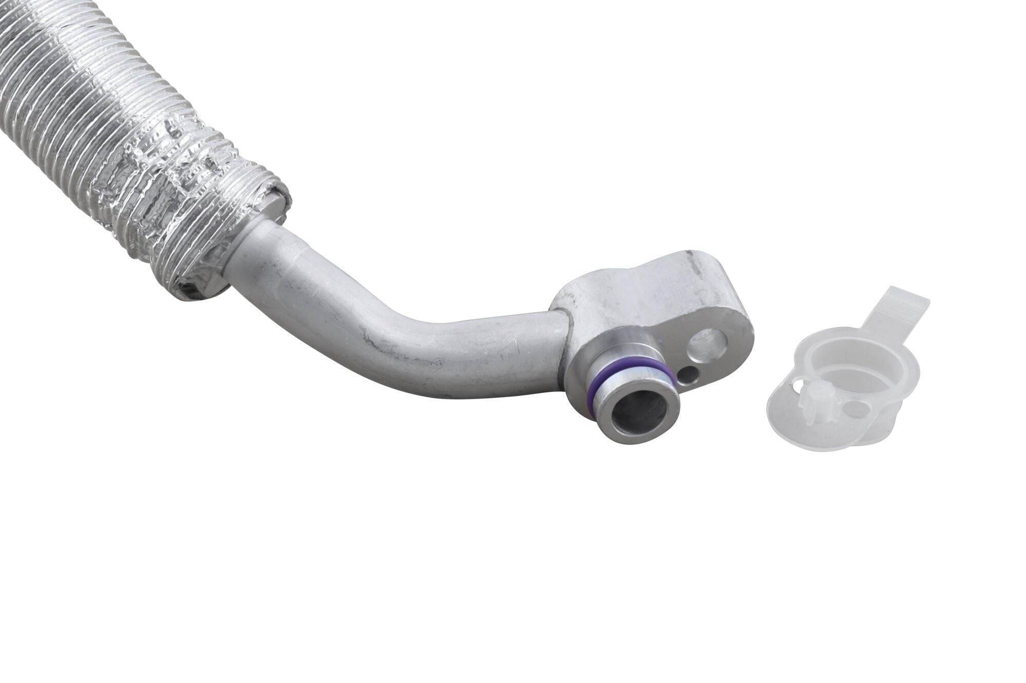 VEMO A/C Refrigerant Suction Hose V15-20-0082