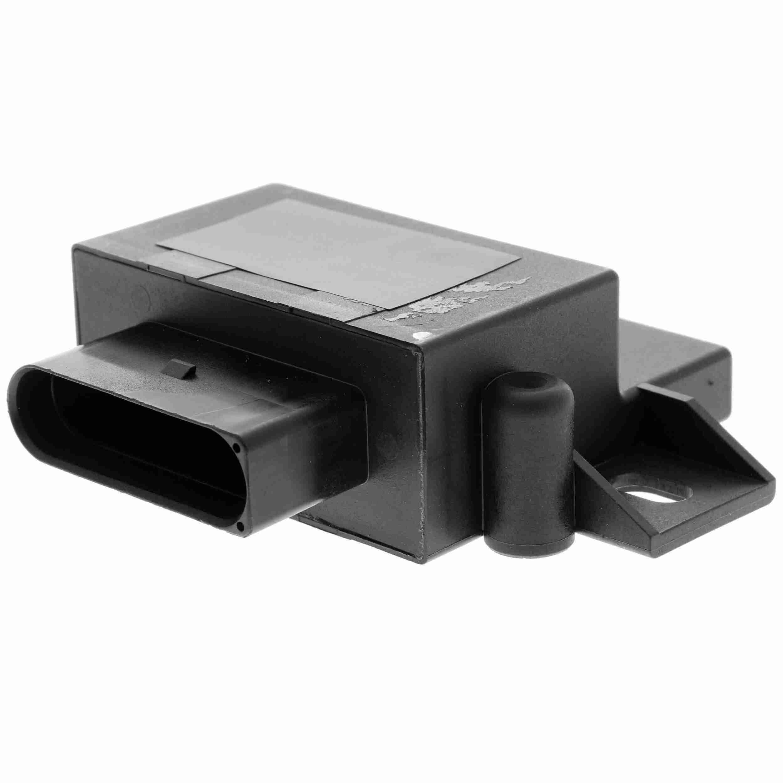 VEMO Fuel Pump Relay V15-71-0070