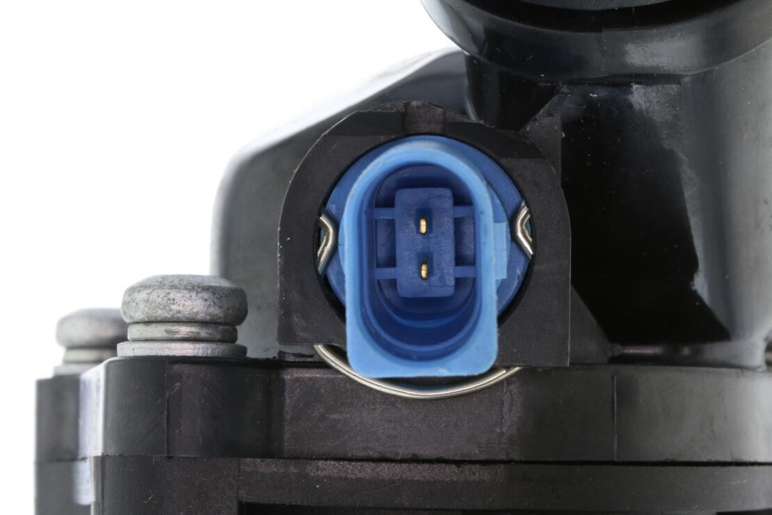 VEMO Engine Coolant Thermostat Kit V15-99-1905