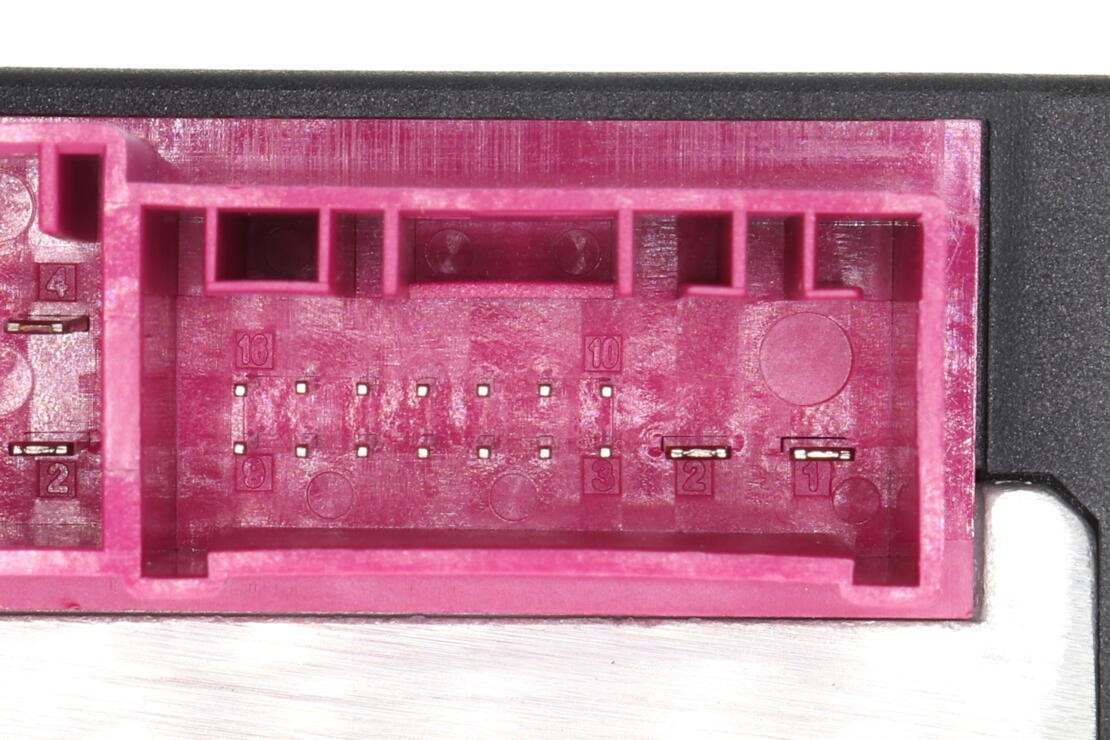 VEMO Fuel Pump Driver Module V20-71-0007