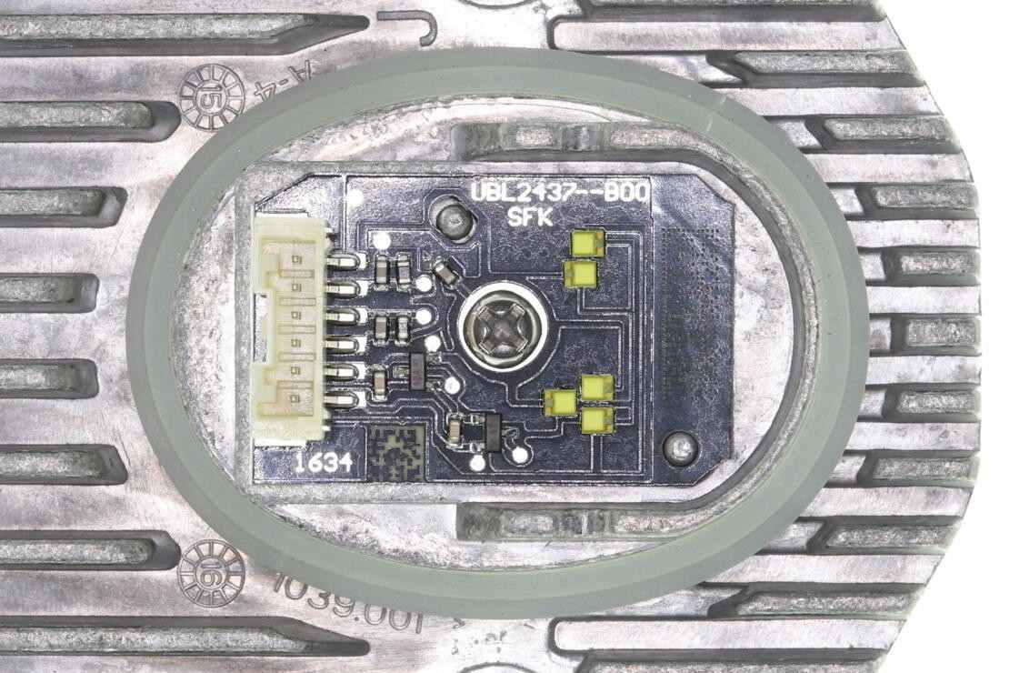 VEMO Headlight Control Module V20-73-0208