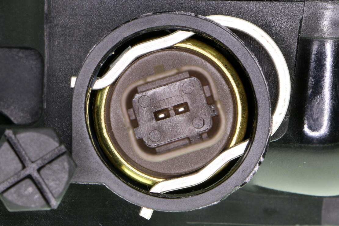 VEMO Engine Coolant Thermostat Kit V20-99-0174