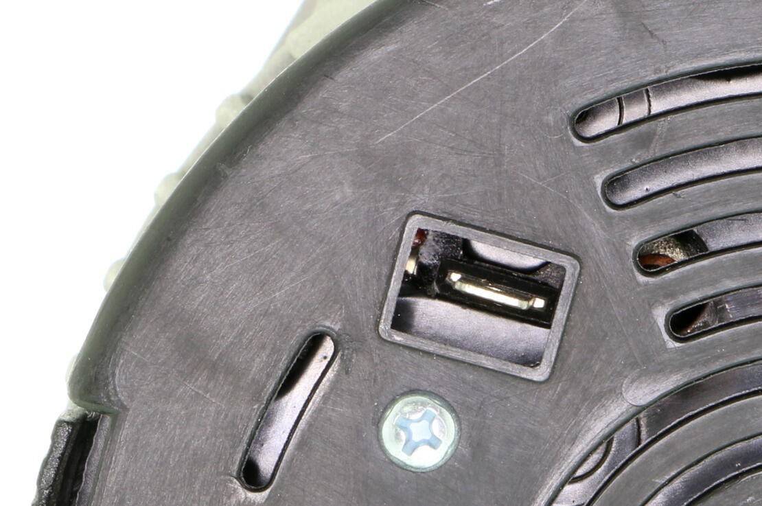 VEMO Alternator V30-13-37990