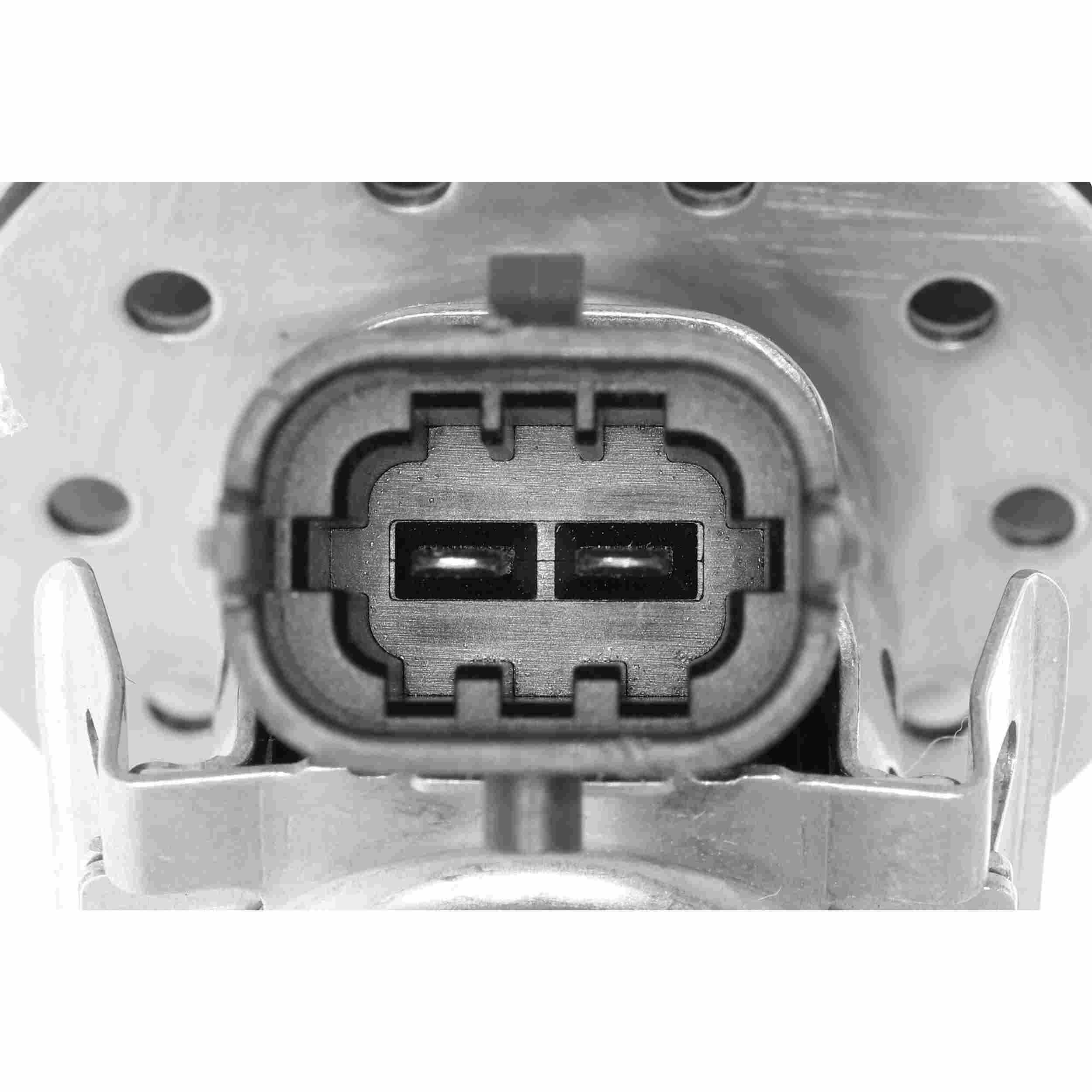 VEMO Diesel Exhaust Fluid (DEF) Injector V30-68-0002