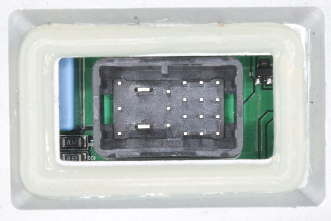 VEMO Headlight Control Module V30-73-0207