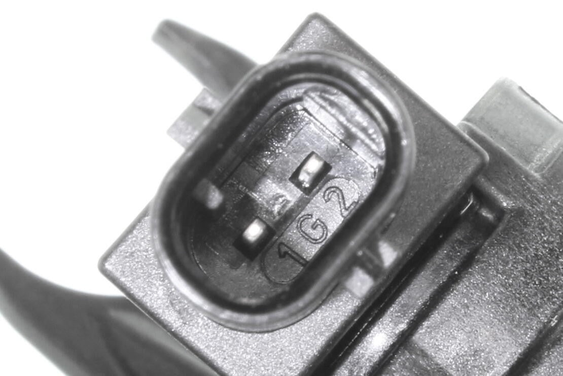 VEMO Engine Coolant Thermostat Kit V30-99-2270