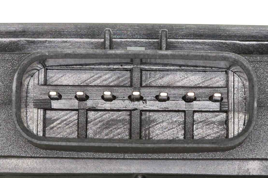 VEMO Mass Air Flow Sensor V37-72-0048