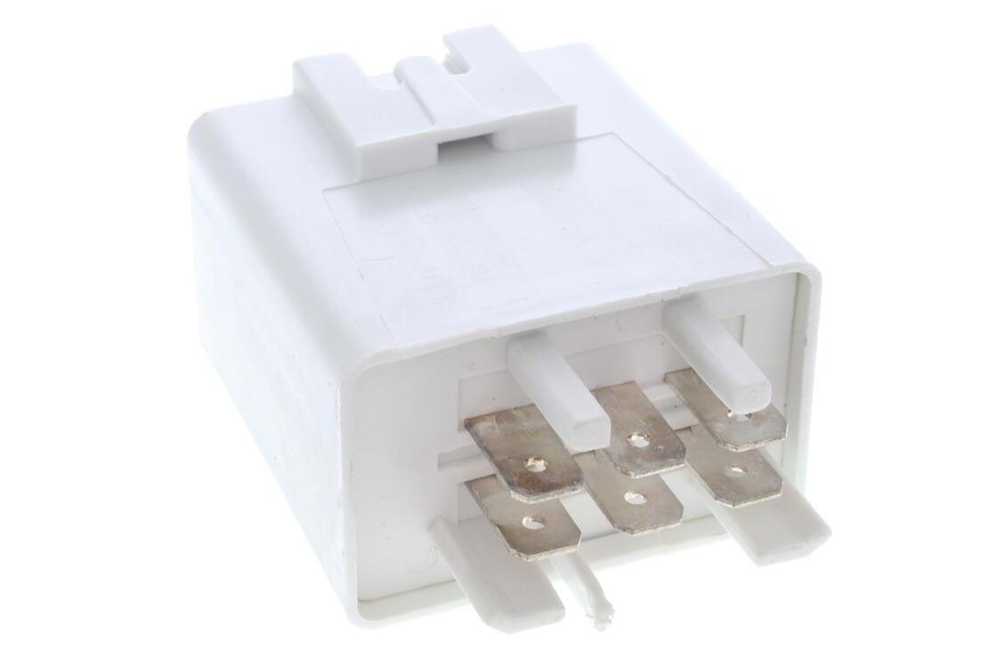 VEMO Fuel Pump Relay V95-71-0001