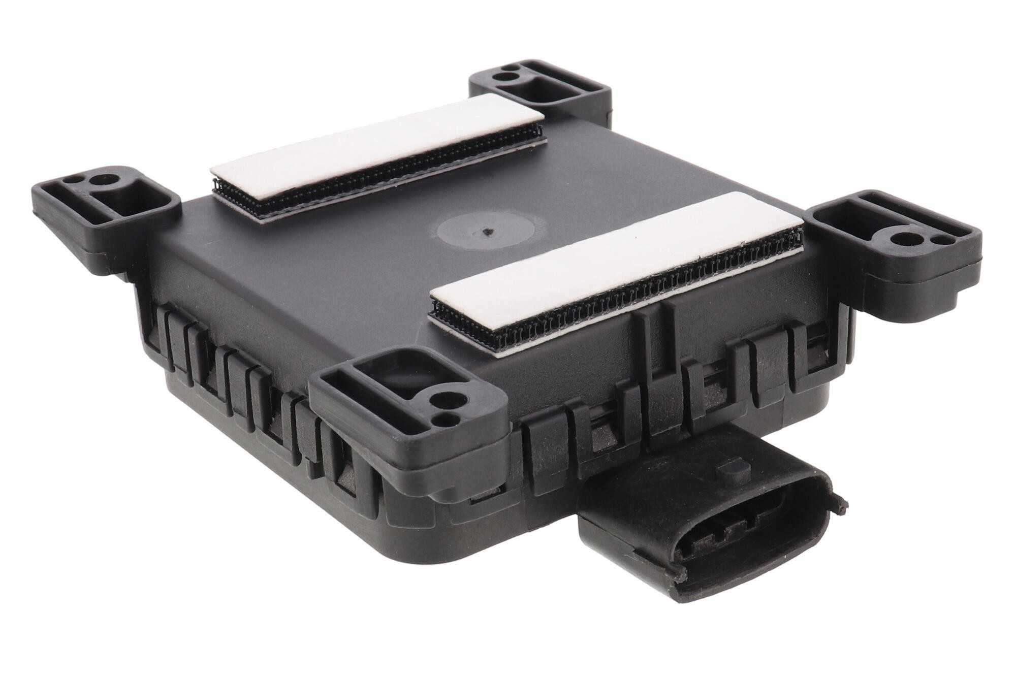 VEMO Fuel Pump Relay V95-71-0005