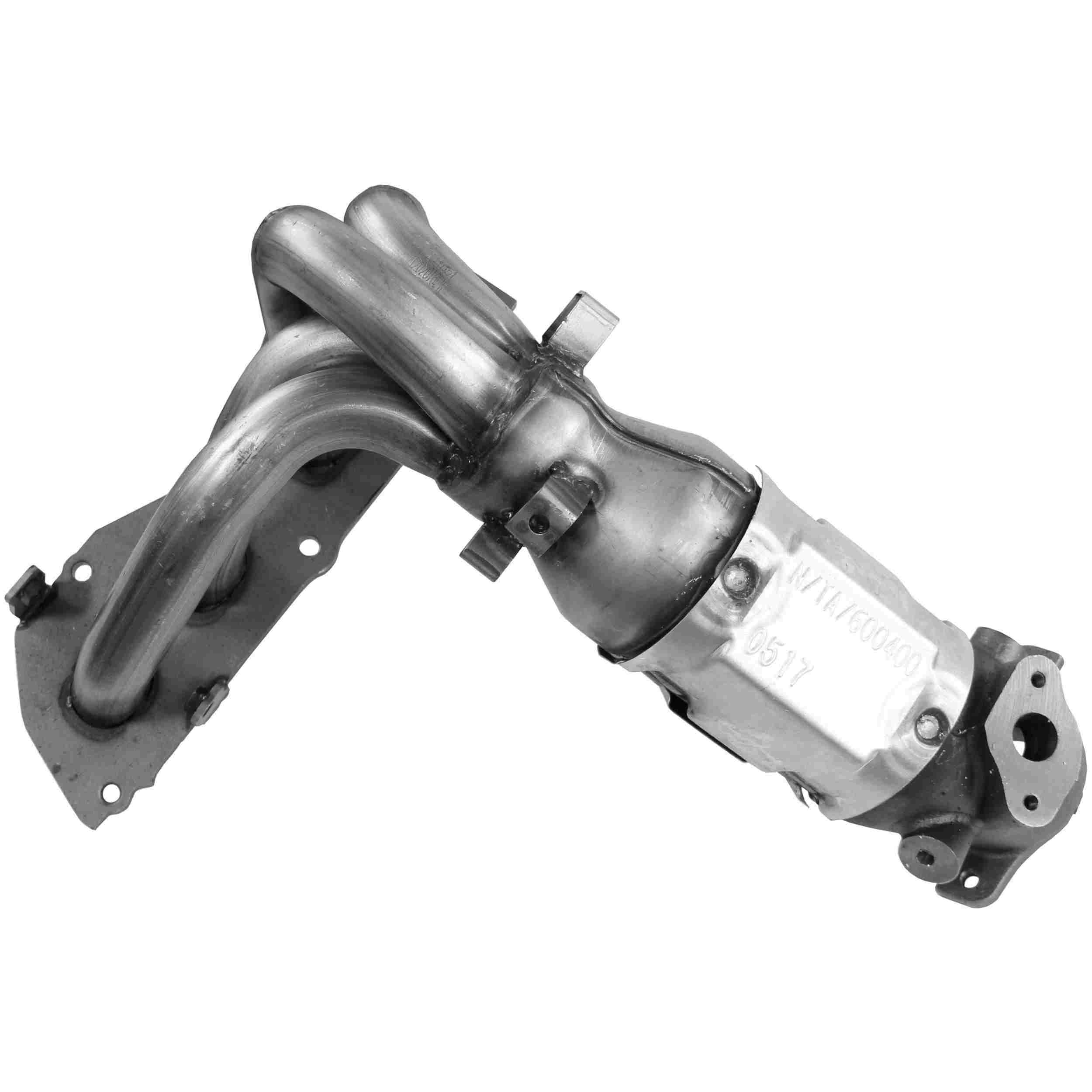 Walker Exhaust Catalytic Converter with Integrated Exhaust Manifold 16688