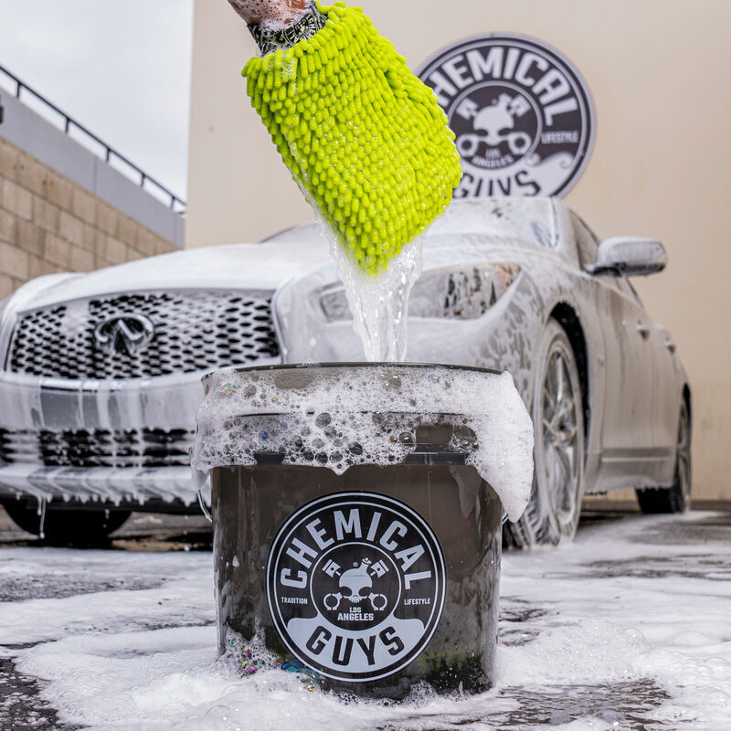 Chemical Guys Heavy Duty Detailing Bucket Smoked Black (4.5 Gal) ACC108 ACC108 User 1