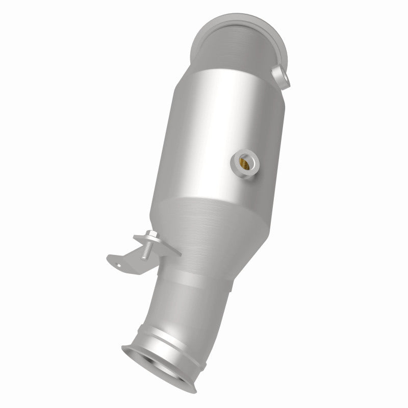 MagnaFlow 2014 BMW 335i GT xDrive 3.0L Underbody Direct Fit EPA Compliant Catalytic Converter 52245 52245 360 Degree Image Set