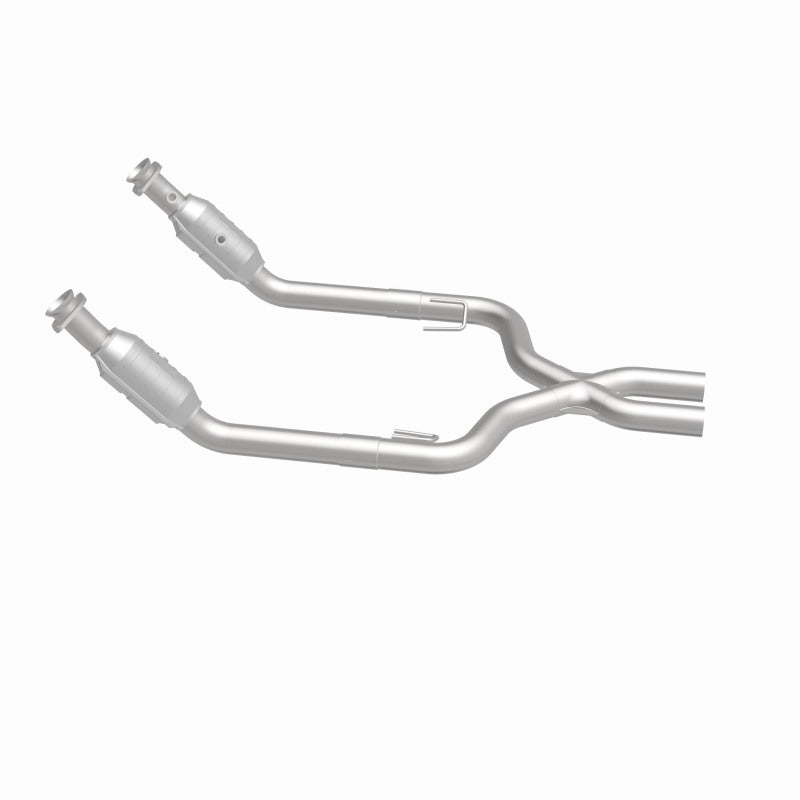 MagnaFlow Ford Mustang Standard Grade Federal / EPA Compliant Direct-Fit Catalytic Converter 15448 360 Degree Image Set