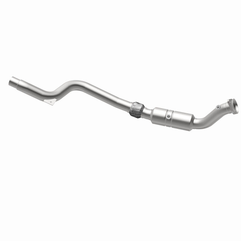 MagnaFlow California Grade CARB Compliant Direct-Fit Catalytic Converter 5561101 360 Degree Image Set