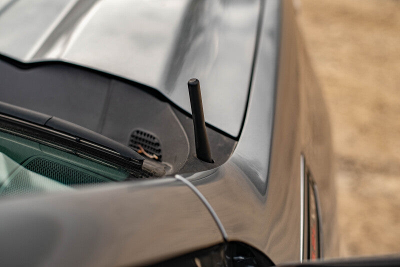 BuiltRight Industries 2019+ Silverado & Sierra Perfect-Fit Stubby Antenna 110020 110020 Photo - Mounted