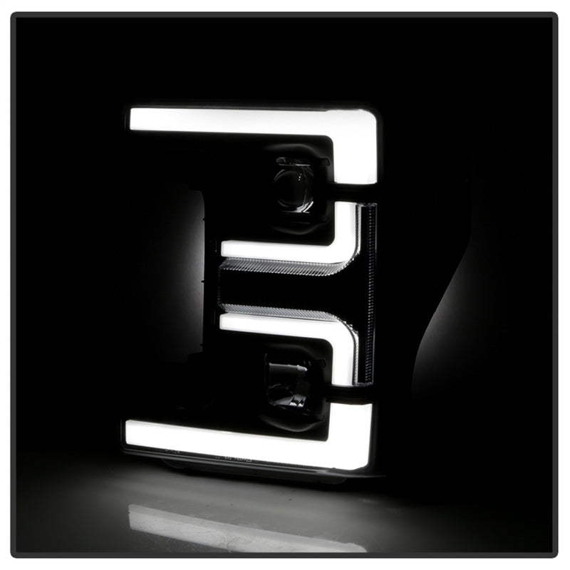 Spyder 17-18 Ford F250/F350/F450 Halogen Model Only -White Light Bar- Black- PRO-YD-FS17HALSI-BK 5087850 5087850 Photo - Unmounted