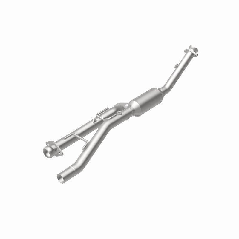 MagnaFlow California Grade CARB Compliant Direct-Fit Catalytic Converter 4451314 360 Degree Image Set