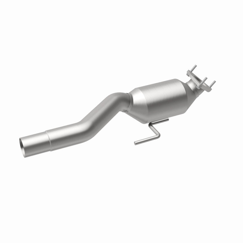 MagnaFlow Volkswagen Touareg OEM Grade Federal / EPA Compliant Direct-Fit Catalytic Converter 51154 360 Degree Image Set