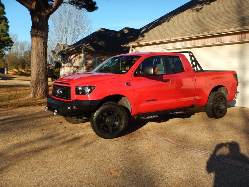 DV8 Offroad 07-13 Toyota Tundra Front Bumper FBTT2-02 FBTT2-02 Photo - Close Up