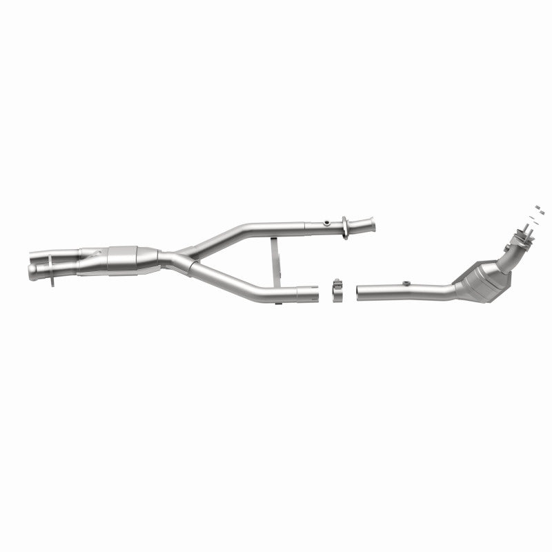 MagnaFlow California Grade CARB Compliant Direct-Fit Catalytic Converter 444014 360 Degree Image Set