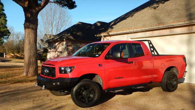DV8 Offroad 07-13 Toyota Tundra Front Bumper FBTT2-02 FBTT2-02 Photo - Close Up
