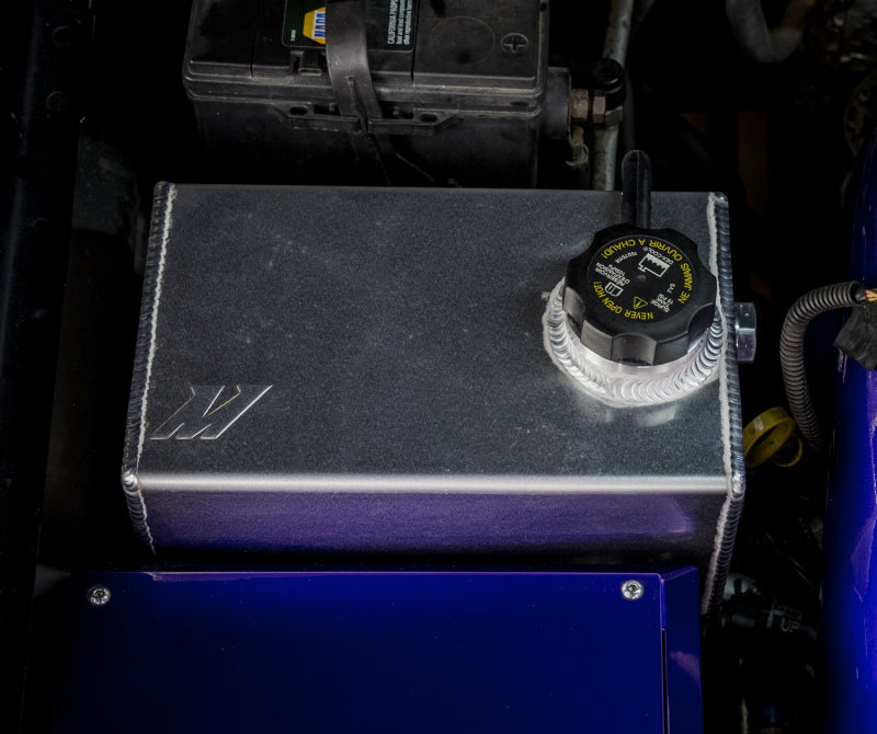 Mishimoto 01-07 Chevy/GMC 6.6L Duramax Degas Tank - Black MMRT-DMAX-01MWBK MMRT-DMAX-01MWBK User 1