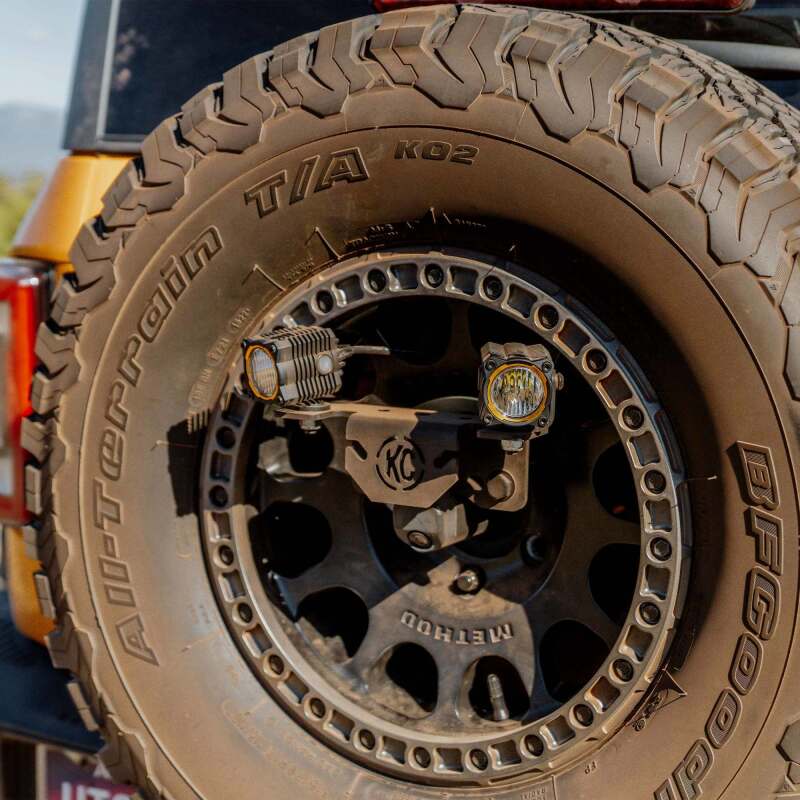 KC HiLiTES 2018+ Jeep Wrangler JL / 2021+ Ford Bronco Raptor Spare Tire Carrier Light Mount 7478 7478 Photo - lifestyle view