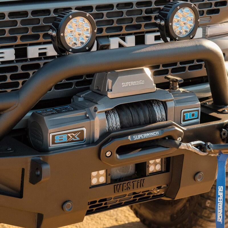 Superwinch 10000 LBS 12 VDC 3/8in x 80ft Synthetic Rope SX 10000 Winch 1710201 1710201 Photo - lifestyle view