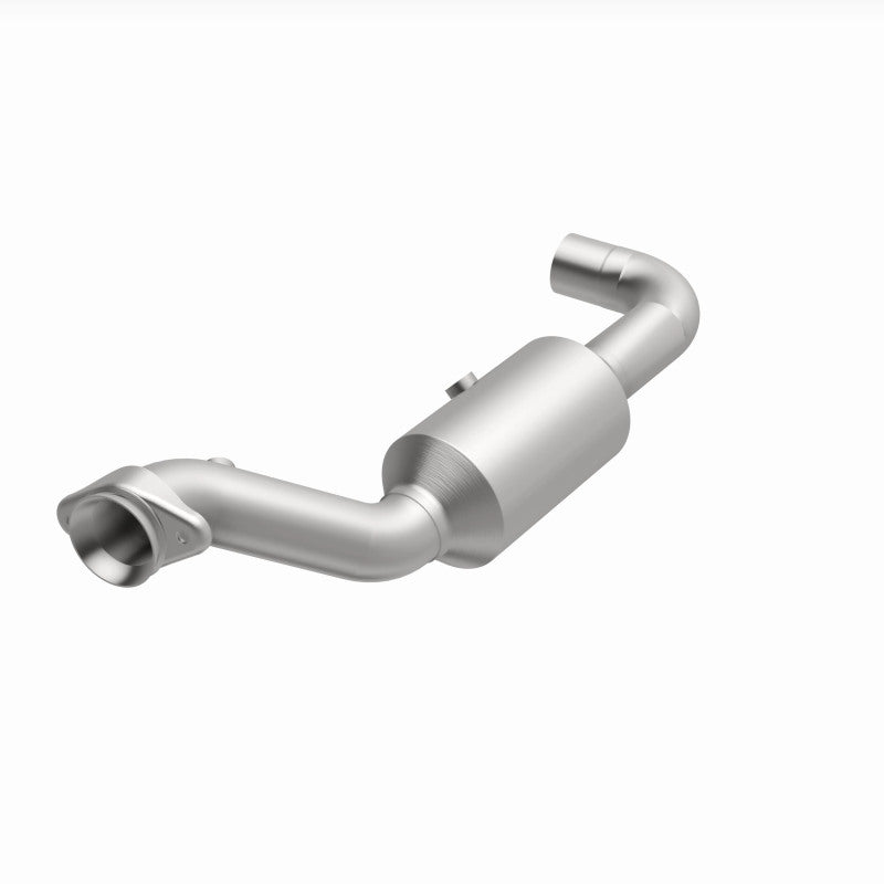 Magnaflow 18-21 Ford Expedition Left Underbody 3.5L Direct Fit Catalytic Converter 280218 280218 360 Degree Image Set